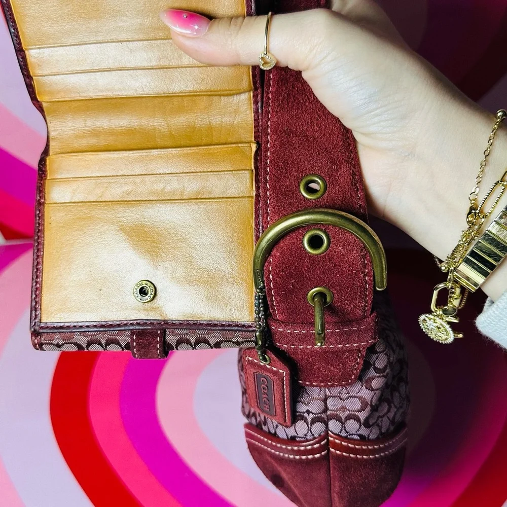 Sold - Picture 5 of 9